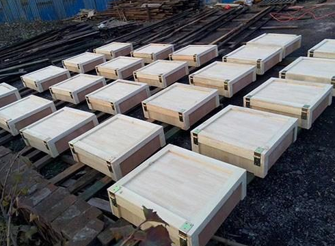 保定實(shí)木包裝箱在運(yùn)輸中途應(yīng)注意什么？